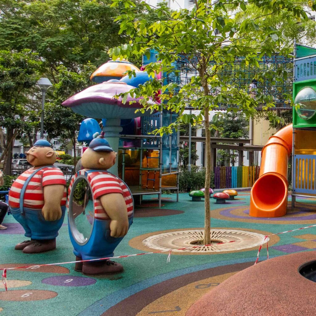 Queenstown playgrounds : Alice in Wonderland 